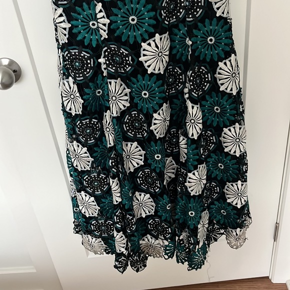 Zac Posen Embroidered gown - Picture 3 of 5
